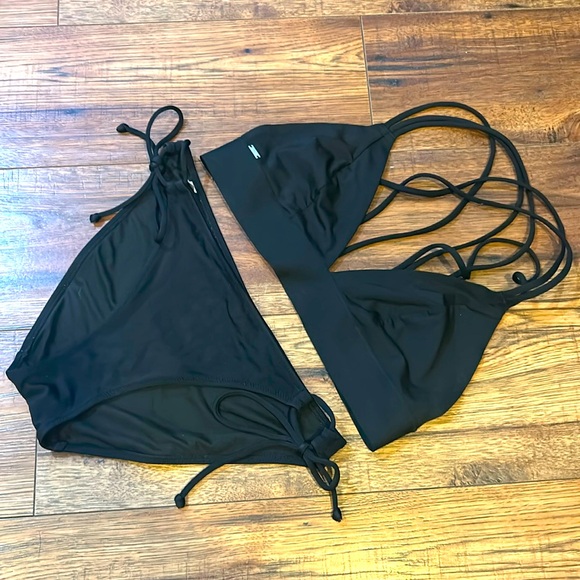 Victoria’s Secret swim! - Picture 1 of 3